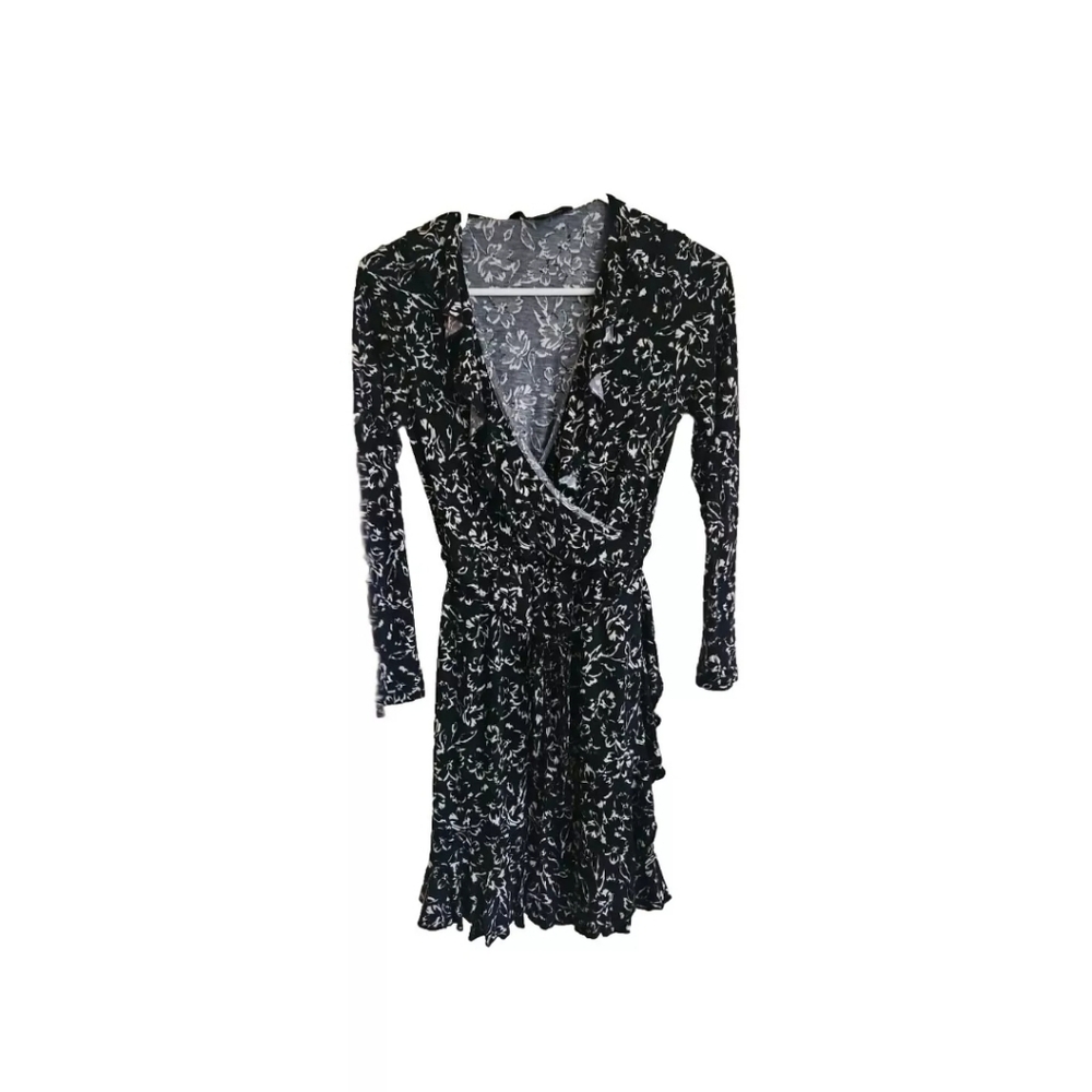 French Connection black Print Faux Wrap Dress size 4 flaw**